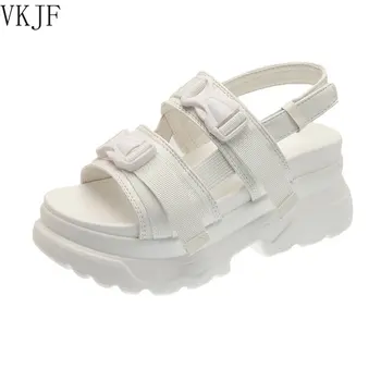  2021 Нови сандали на платформа с отворени пръсти за жени Ежедневни удобни прости фамилни ключалката Модни популярна спортни обувки за момичета