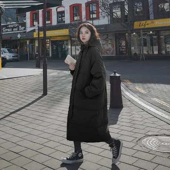  2021 Ново зимно дамско палто Корейската версия на Свободна памучен яке с цип със средна дължина, с качулка, Дебела Топла горна дреха на Жените