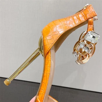  2022 Дамски летни обувки на висок ток 11 cm Сандали с кристал в ключалката Обувки от портокал кожа шило Дизайнерски сандали от естествена кожа за бала