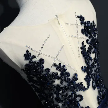  Robe De Soiree 2020 Тъмно синьо вечерни рокли с прозрачни овални деколте от мъниста и перли, Дамски официални рокли Рокля за специални случаи