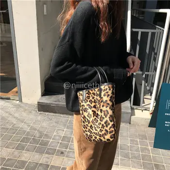  Ретро Леопардовый модел За жени Малката чанта на рамото Модни плюшени дамски чанти-портфейли Преносими дамски ежедневни чанти-незабавни посланици